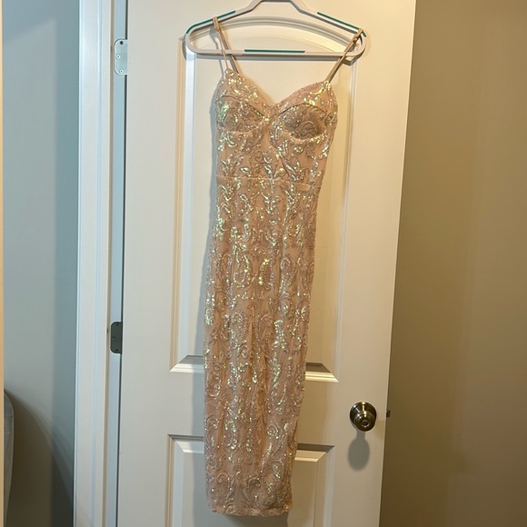 Pink Windsor homecoming/prom dress - Picture 1 of 3